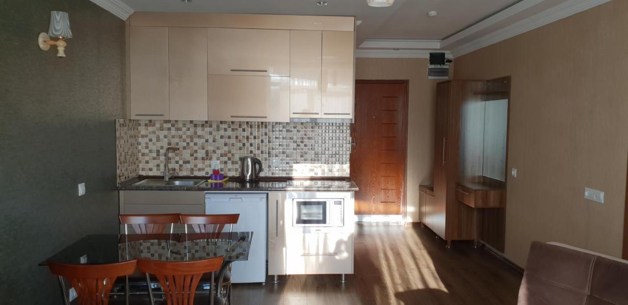 BATUMI APARTMENTS Guli Exterior foto