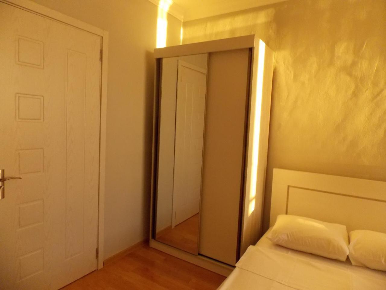 BATUMI APARTMENTS Guli Exterior foto